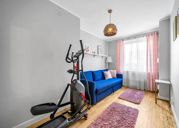 Szczesliwice - Office, Balcony And Parking - By Rentujemy شقة