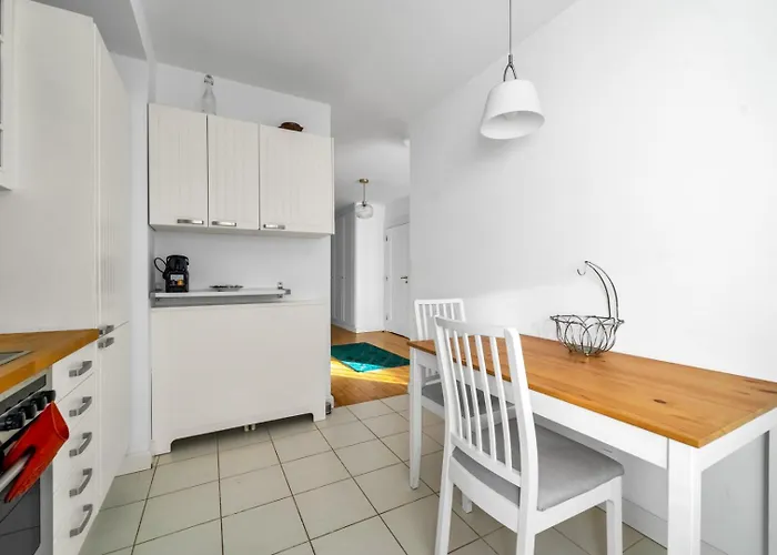 شقة Szczesliwice - Office, Balcony And Parking - By Rentujemy *