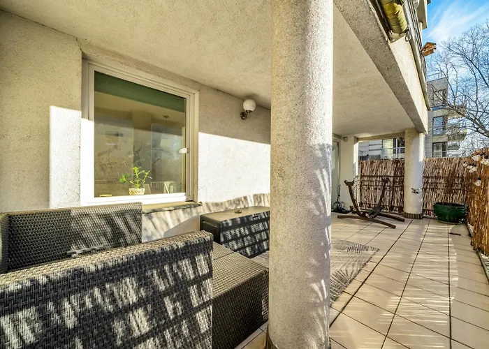 شقة Szczesliwice - Office, Balcony And Parking - By Rentujemy