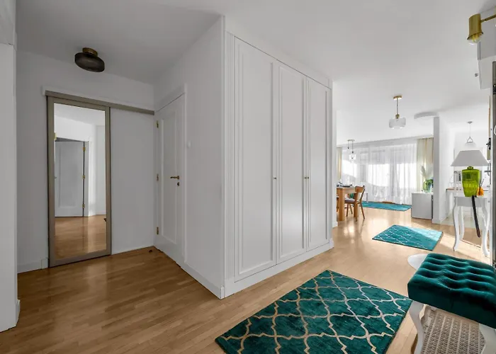 شقة Szczesliwice - Office, Balcony And Parking - By Rentujemy وارسو