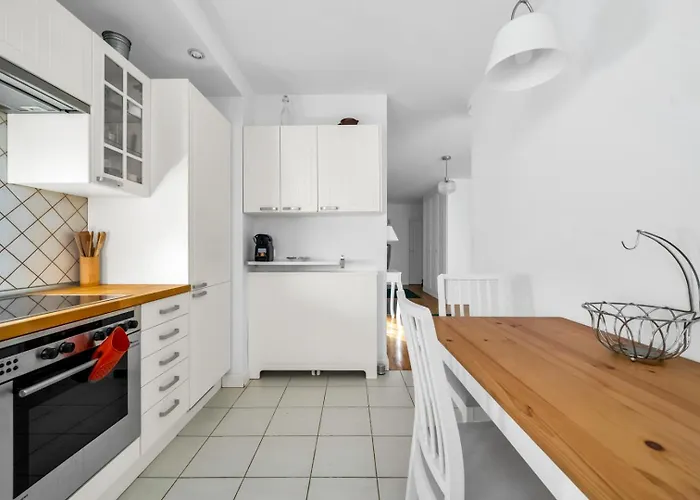 Szczesliwice - Office, Balcony And Parking - By Rentujemy شقة وارسو