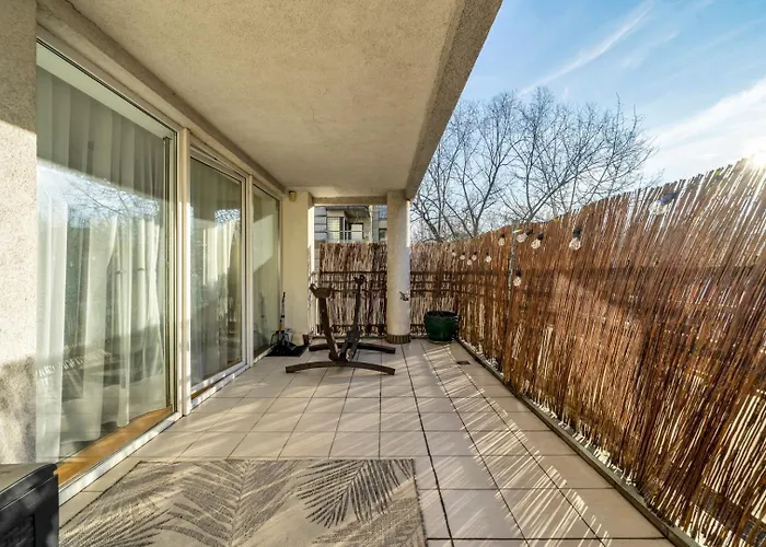 Szczesliwice - Office, Balcony And Parking - By Rentujemy * وارسو