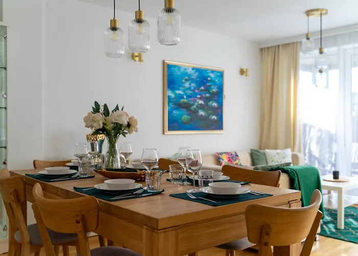 شقة Szczesliwice - Office, Balcony And Parking - By Rentujemy