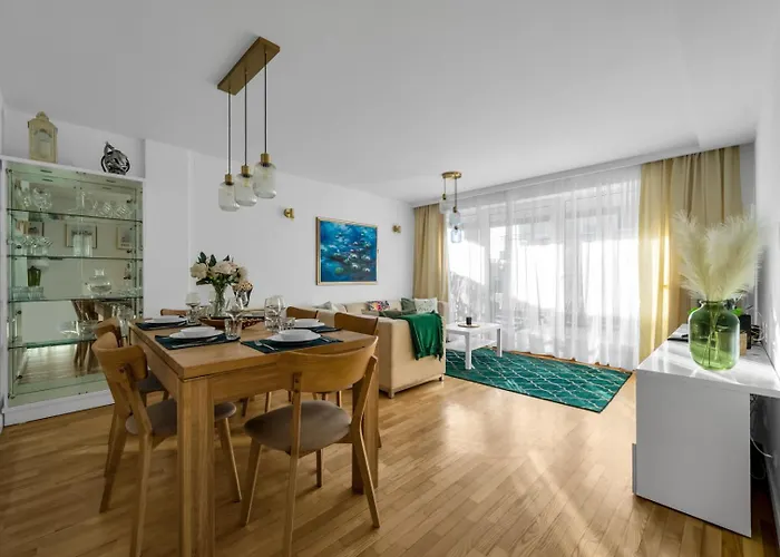 شقة Szczesliwice - Office, Balcony And Parking - By Rentujemy وارسو