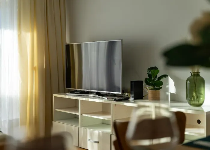 Szczesliwice - Office, Balcony And Parking - By Rentujemy * وارسو