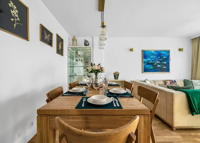 Szczesliwice - Office, Balcony And Parking - By Rentujemy شقة *